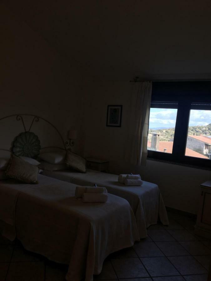 Hotel Sorgente Aglientu Eksteriør bilde
